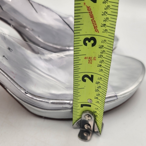 Stuart Weitzman Kristal Clear Lucite PVC Silver Mule Heels Womens 7 Open Toe - Picture 14 of 15